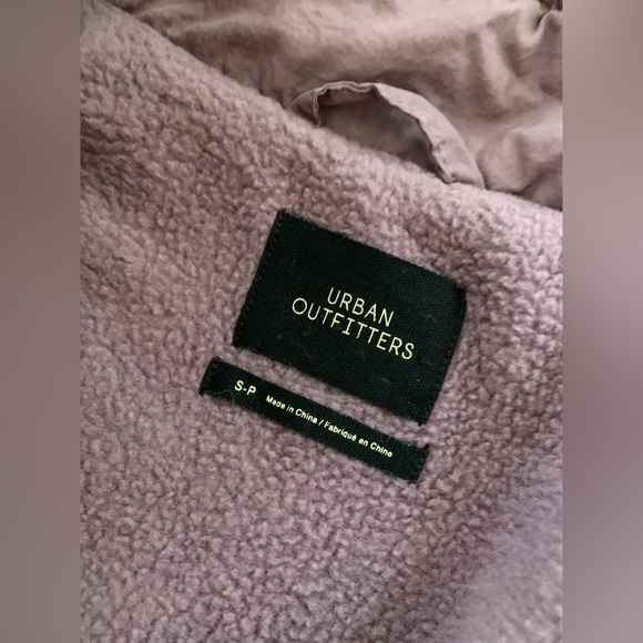 Cropped Jacket - Picture 2 of 3